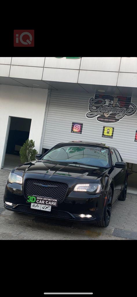 کرایسلەر 300